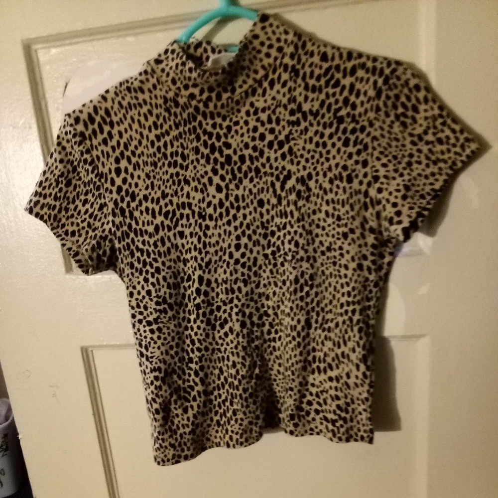 Cheetah print cropped top John galt size small